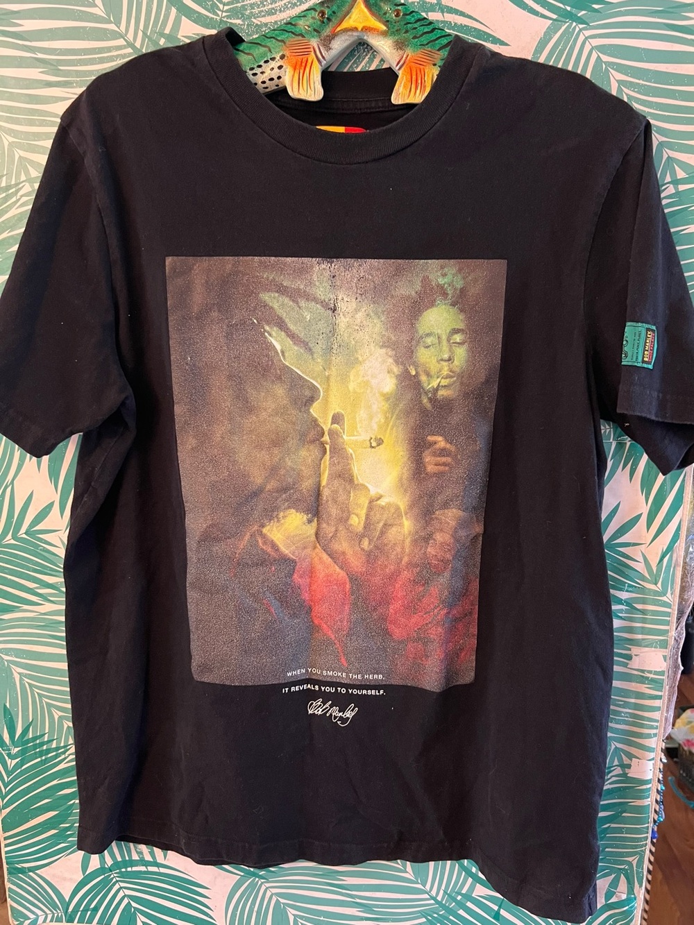 Shoe Palace x Bob Marley graphic T shirt vibrant college quote from Bob M. sz M